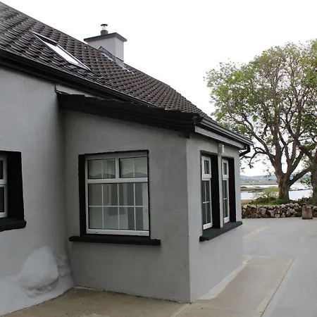 Seaside In Connemara * Rosmuck